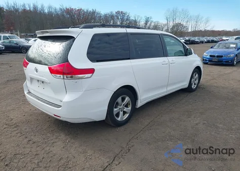 2014 Toyota Sienna Le V6 8 Passenger из США, поврежденный, VIN 5TDKK3DC6ES478033
